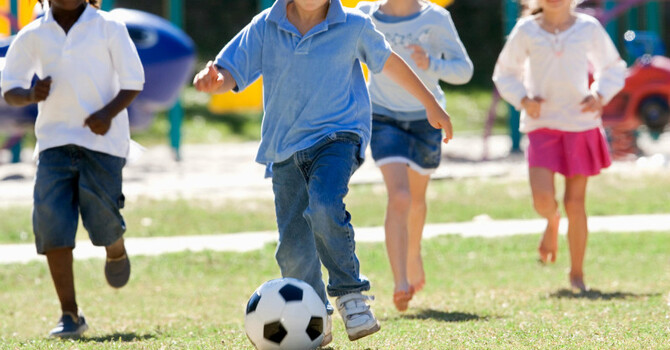 OFF TO SCHOOL - WHAT GROSS MOTOR SKILLS TO EXPECT FROM YOUR 5-6 YEAR OLD image